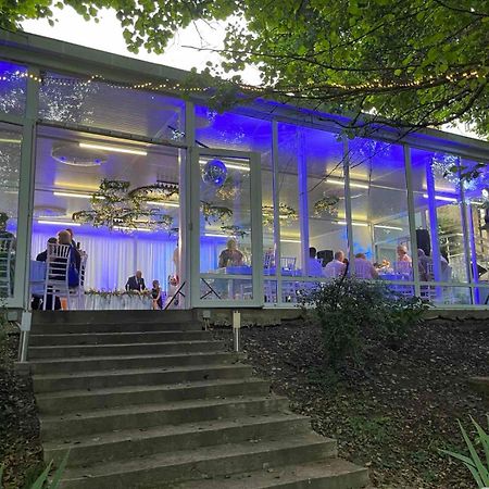Hotel Paradise Place كالوفر المظهر الخارجي الصورة