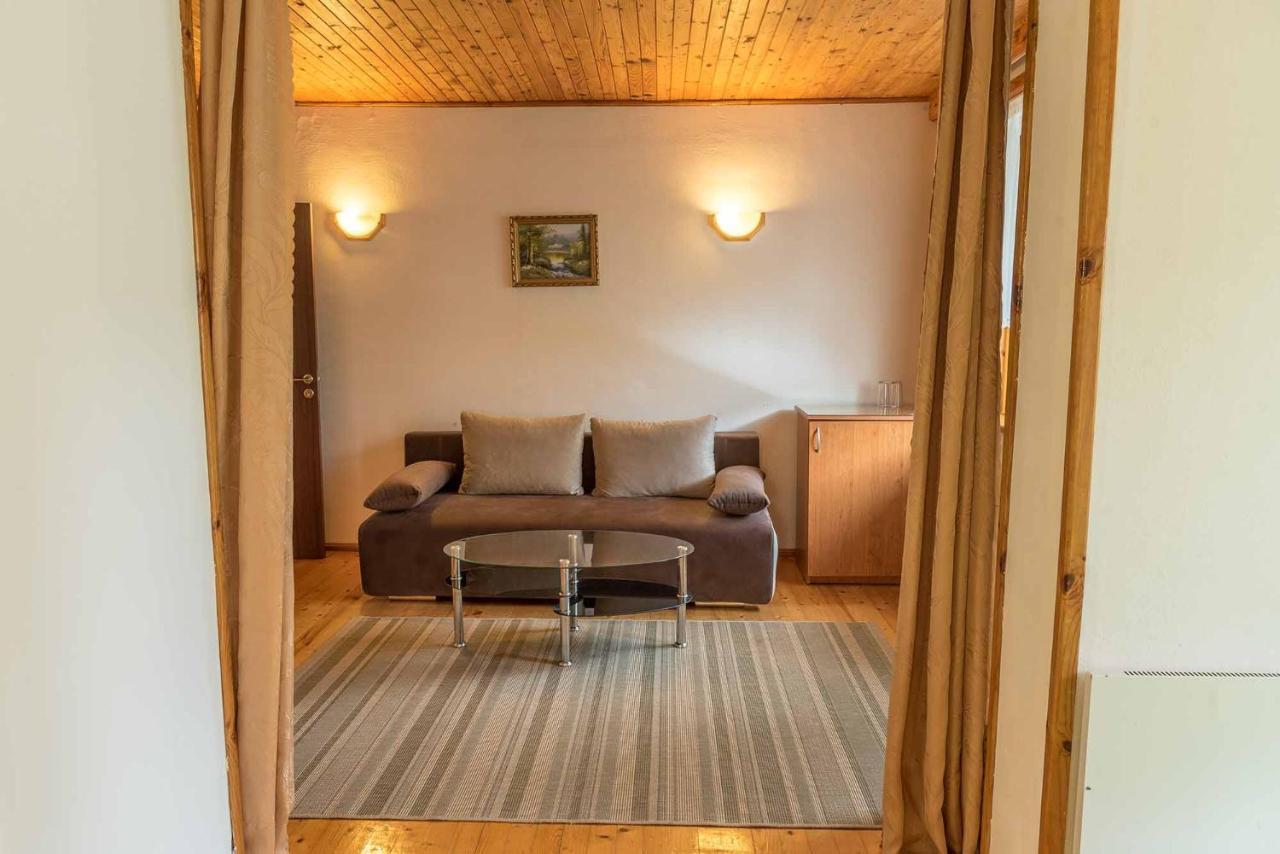 Hotel Paradise Place كالوفر المظهر الخارجي الصورة