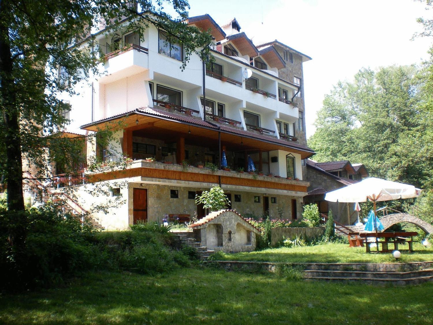 Hotel Paradise Place كالوفر المظهر الخارجي الصورة